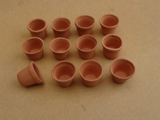 Doll's house garden mini pots.